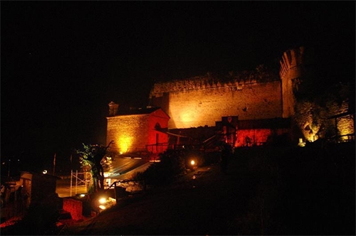 LA FORTEZZA DI CASTROCARO SI TRASFORMA IN CASTELLO DEI MISTERI