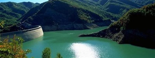 LA MAGIE DEL PARCO NAZIONALE DELLE FORESTE CASENTINESI E I SAPORI DELLA ROMAGNA TOSCANA LA MAGIE DEL PARCO NAZIONALE DELLE FORESTE CASENTINESI E I SAPORI DELLA ROMAGNA TOSCANA