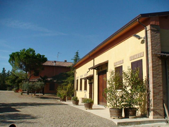 TENUTA DE' STEFENELLI - Meldola TENUTA DE' STEFENELLI - Meldola
